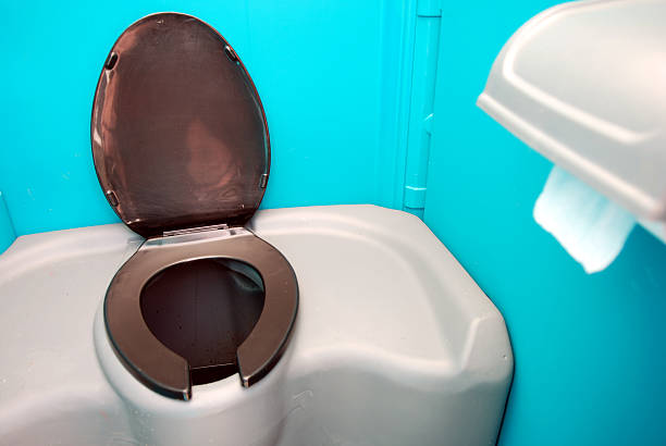 Best Portable restroom trailer rental  in Rolling Meadows, IL